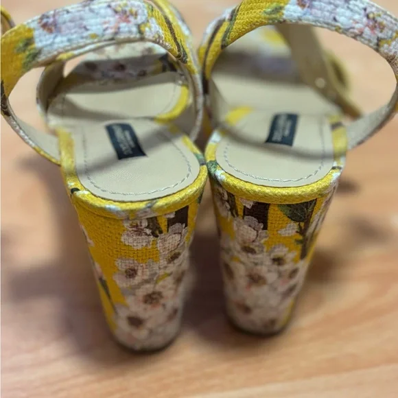 Dolce & Gabbana Yellow Floral Wedges - Picture 6 of 8